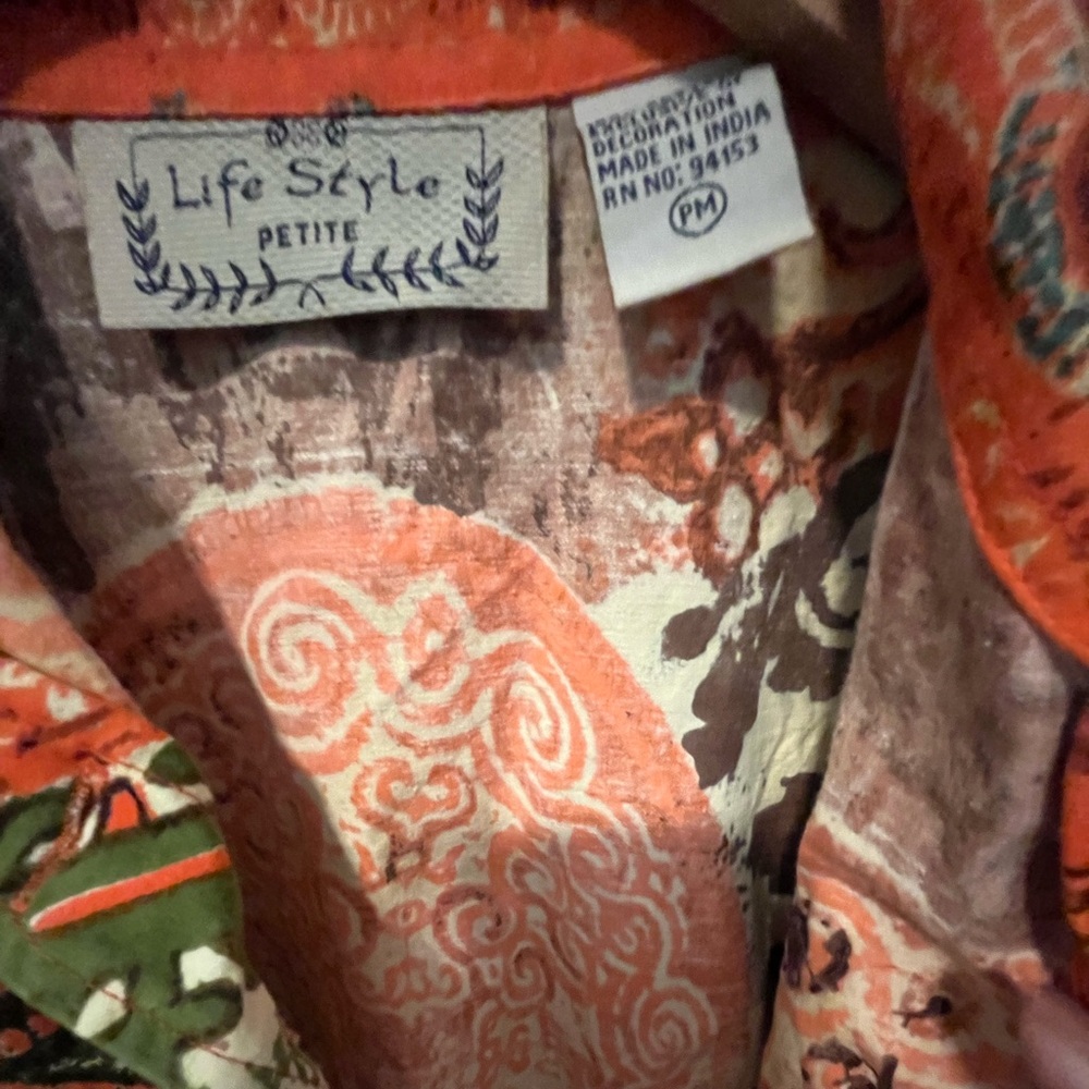 Vibrant patterned Jacket - Picture 2 of 3